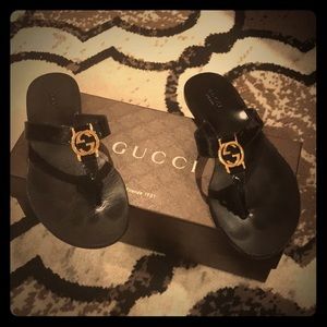 GG Microguccissima Patent Patent Leather Thong